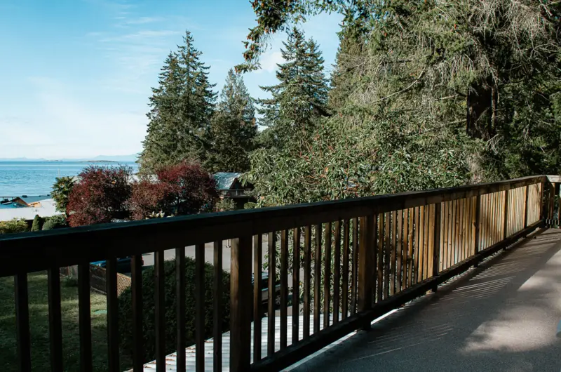 Gabriola deck ocean 03 1920x1080