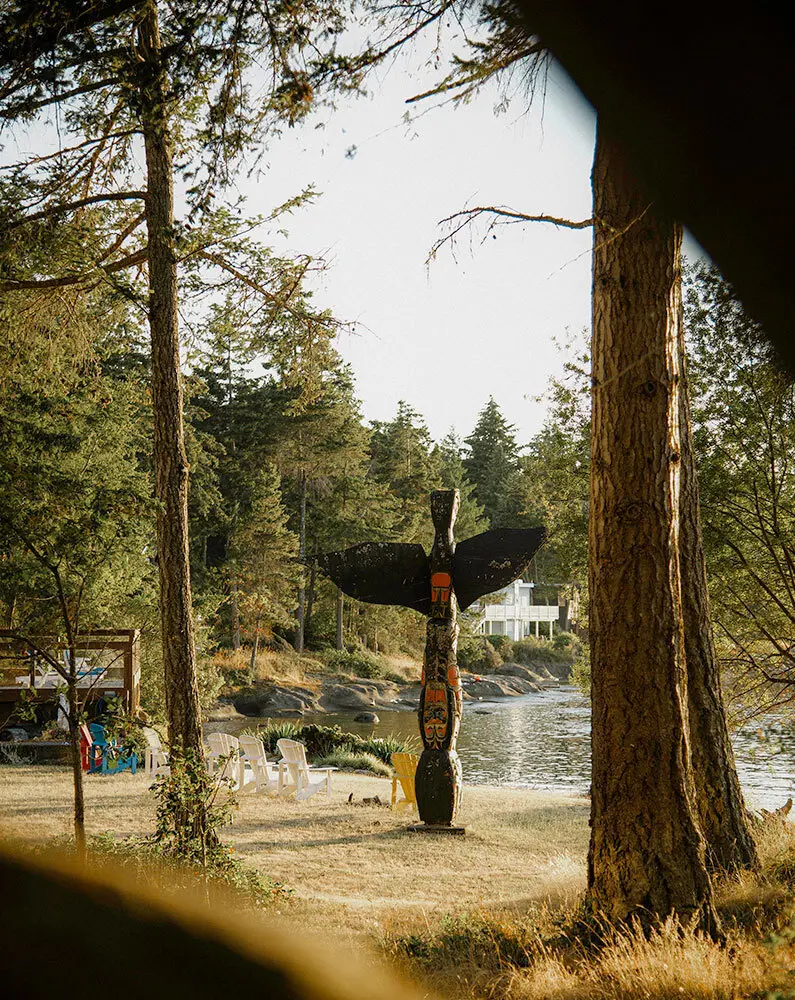 Gabriola totem pole tall 795x1000